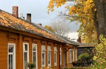 &quot;Klevo lapais apibarstytas&quot; Albina Jasinskaitė